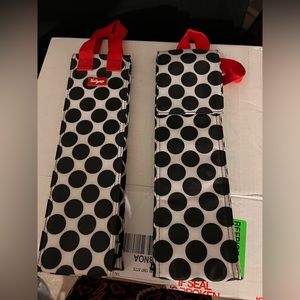 Insulated wine bottle gift bags fromThirtyone bags